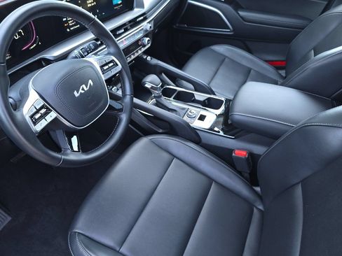Certified 2024 Kia Telluride S w/ S Sunroof Package AWD/4WD image 10