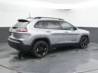 Used 2019 Jeep Cherokee Latitude Plus FWD video 2