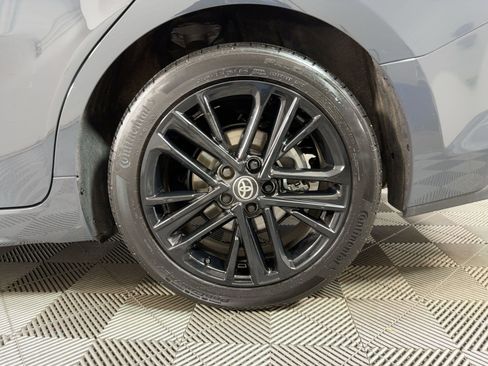 Used 2025 Toyota Camry SE image 10