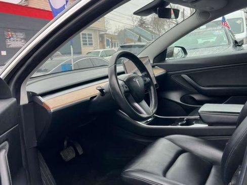 Used 2019 Tesla Model 3 Standard Range Plus image 21