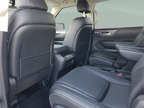 Used 2025 INFINITI QX80 Pure RWD image 5