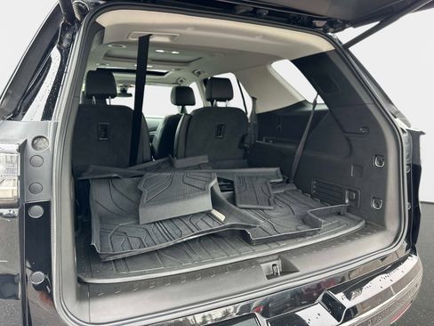 Used 2019 Chevrolet Traverse Premier w/ Redline Edition image 10