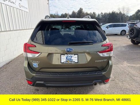 Used 2023 Subaru Forester Premium image 10