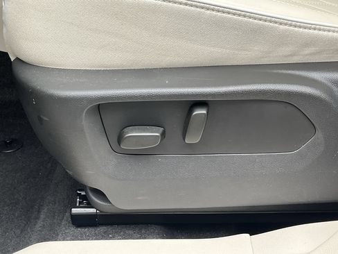 Certified 2023 Buick Envision Avenir AWD/4WD image 12