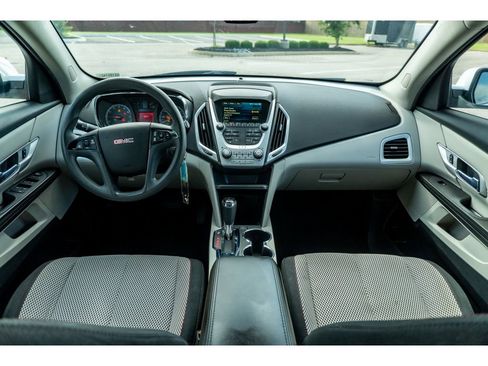 Used 2016 GMC Terrain SLE FWD image 19