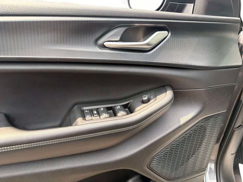 Used 2023 Jeep Grand Cherokee L Laredo AWD/4WD image 18