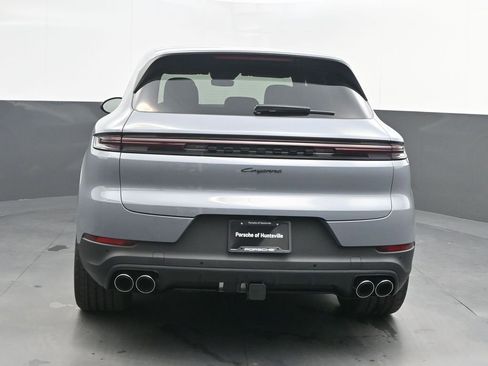 New 2026 Porsche Cayenne image 6