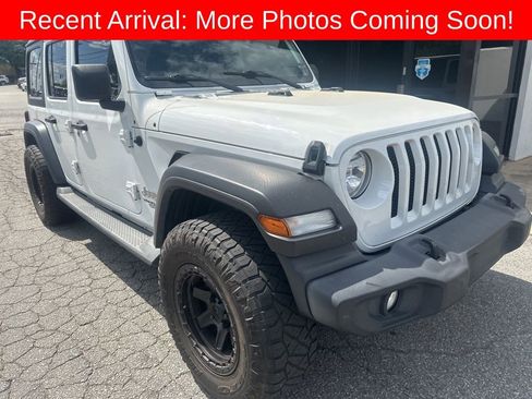 Used 2020 Jeep Wrangler Unlimited Sport S AWD/4WD image 2