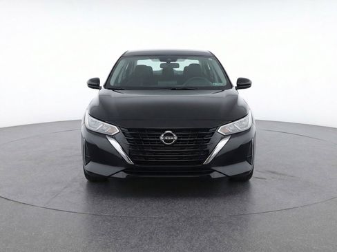 Used 2025 Nissan Sentra SV FWD image 2