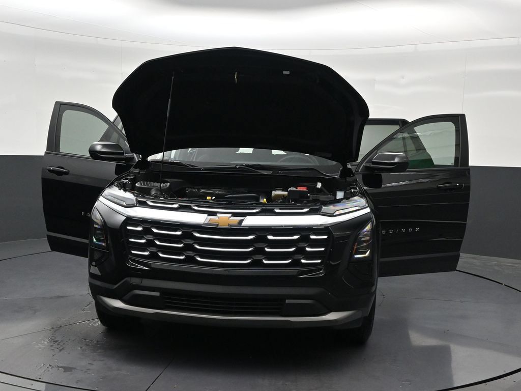 Used 2026 Chevrolet Equinox LT FWD image 36