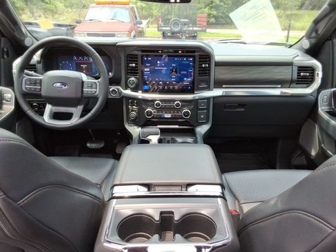 Used 2025 Ford F150 Lariat w/ Equipment Group 502A High AWD/4WD image 21