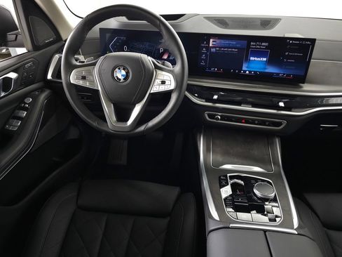 Used 2026 BMW X7 xDrive40i w/ Premium Package AWD/4WD image 18
