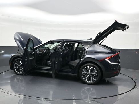 Used 2022 Kia EV6 Light image 36