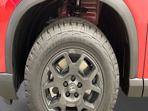 New 2025 Honda Pilot TrailSport image 13