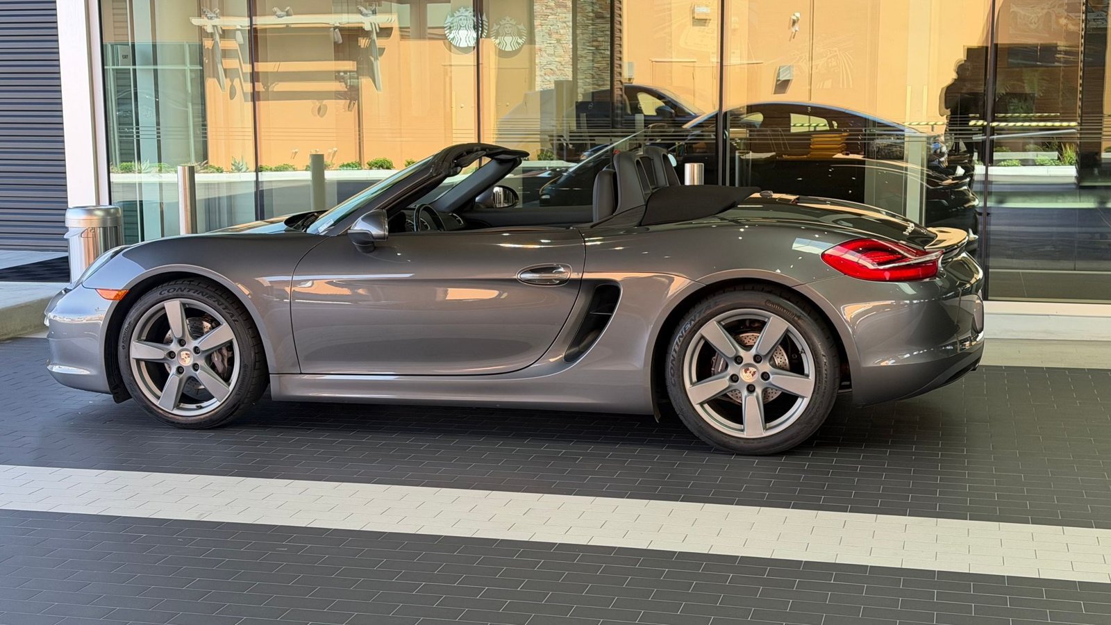 Certified 2015 Porsche Boxster RWD image 8