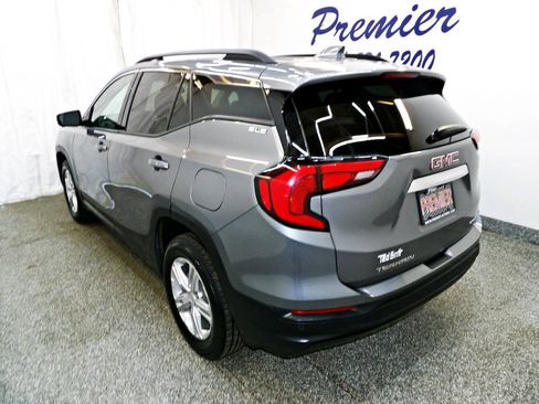 Used 2020 GMC Terrain SLE w/ Driver Convenience Package AWD/4WD image 4