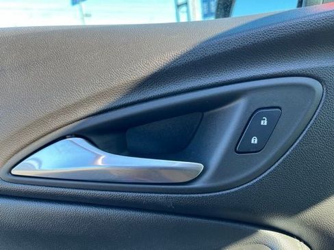 Used 2024 Buick Encore GX Sport Touring AWD/4WD image 17