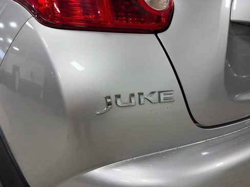 Used 2011 Nissan Juke SL AWD/4WD image 17