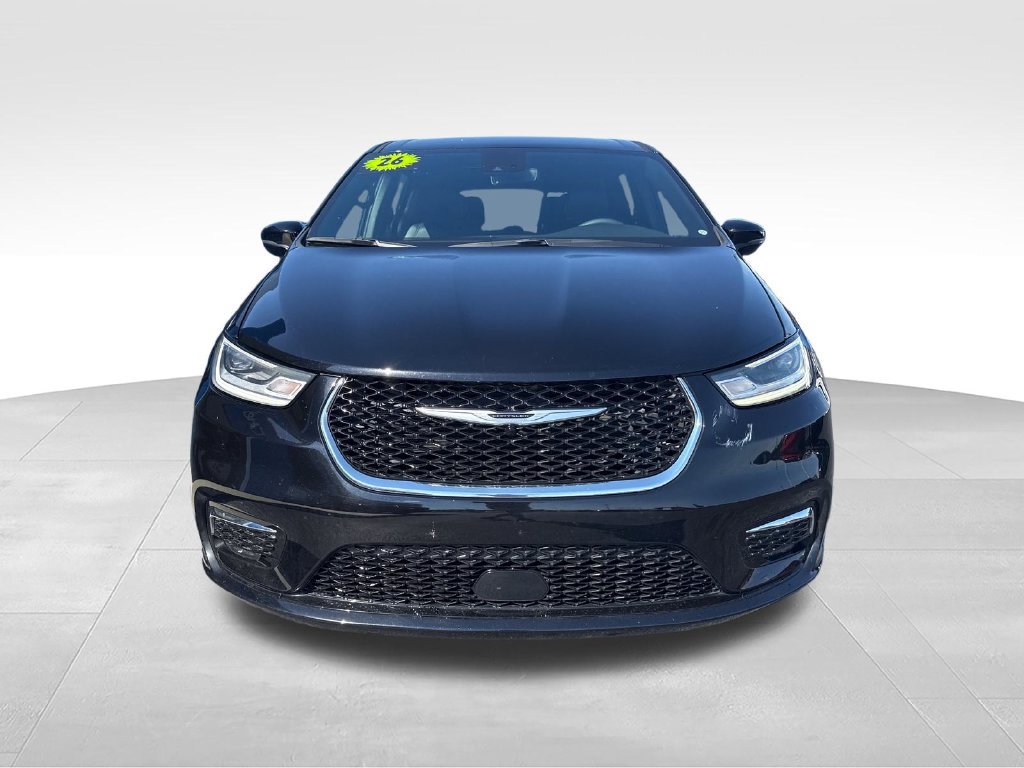 Used 2026 Chrysler Pacifica Select FWD image 9