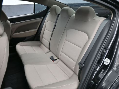 Used 2020 Hyundai Elantra Value Edition image 33