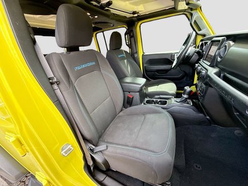 Used 2023 Jeep Wrangler Unlimited Rubicon 4xe w/ Cold Weather Group AWD/4WD image 33