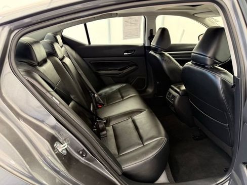 Used 2023 Nissan Altima 2.5 SL FWD image 24