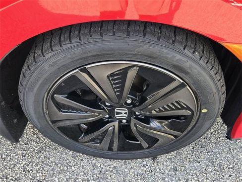 Used 2018 Honda Civic EX image 17