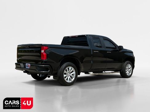Used 2020 Chevrolet Silverado 1500 Custom w/ Custom Value Package AWD/4WD image 7