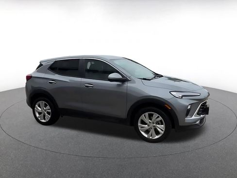 Used 2025 Buick Encore GX Preferred FWD image 2