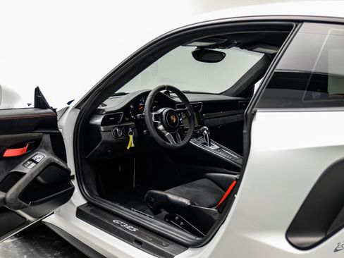 Used 2016 Porsche 911 GT3 RS RWD image 44