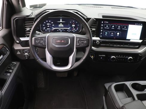 Used 2025 GMC Sierra 1500 SLT image 17