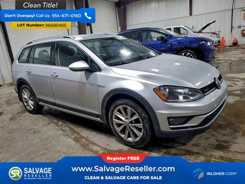 Used 2017 Volkswagen Golf Alltrack image 5