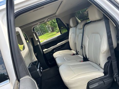 Used 2019 Ford Expedition Max Platinum AWD/4WD image 54