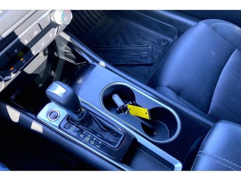 Used 2021 Nissan Altima 2.5 SV FWD image 18