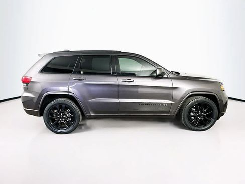 Used 2019 Jeep Grand Cherokee Altitude RWD image 25