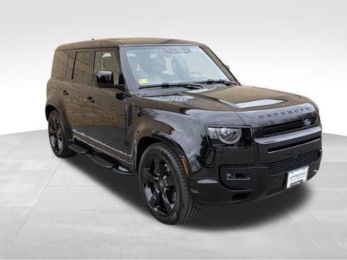 Certified 2025 Land Rover Defender 110 X-Dynamic SE image 3