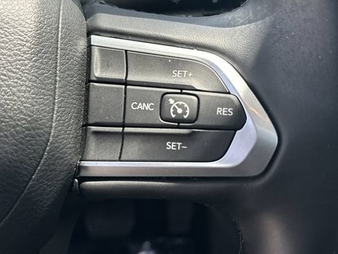 Used 2022 Jeep Compass Latitude w/ Sun and Sound Group AWD/4WD image 20