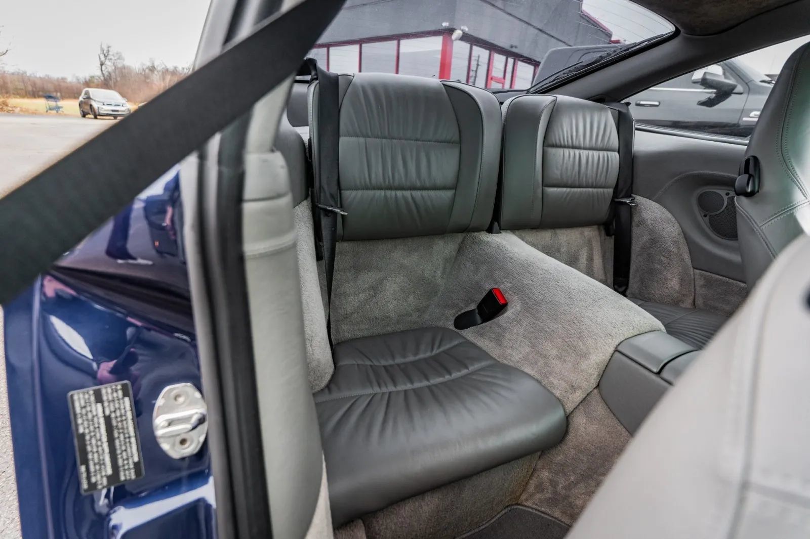 Used 2003 Porsche 911 Carrera RWD image 34