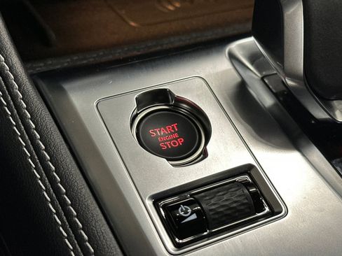 Used 2026 Jaguar F-PACE R-Dynamic S image 34