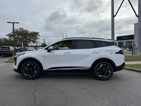 New 2026 Kia Sportage SX image 2