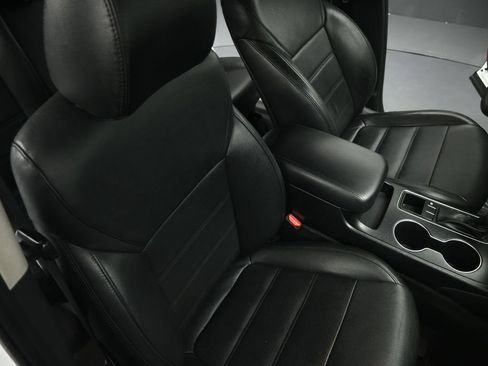 Used 2020 Kia Sorento FWD V6 image 57