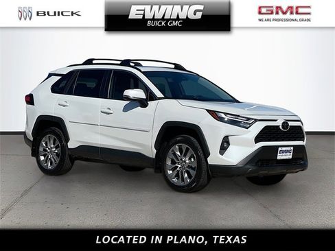 Used 2025 Toyota RAV4 XLE Premium image 1
