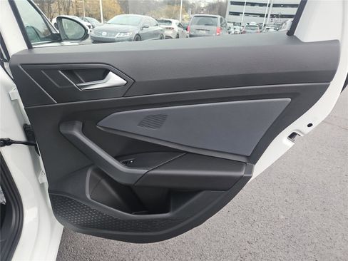 New 2026 Volkswagen Jetta SE image 29