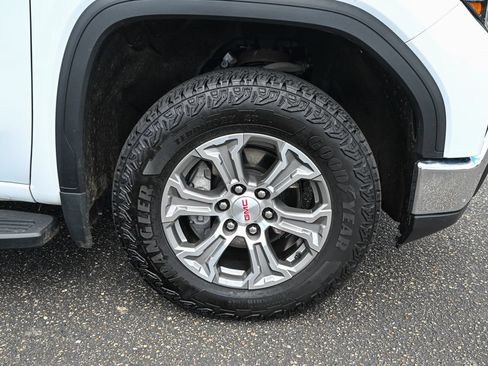 Used 2022 GMC Sierra 1500 SLT w/ SLT Convenience Package AWD/4WD image 15