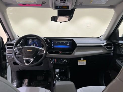 New 2026 Chevrolet TrailBlazer LT w/ LT Cold Weather Package AWD/4WD image 19