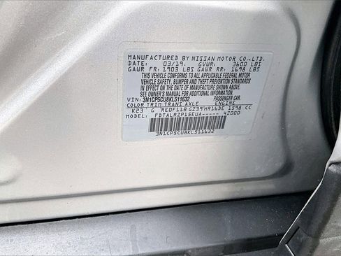 Used 2019 Nissan Kicks S image 17