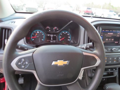 Certified 2020 Chevrolet Colorado W/T w/ WT Convenience Package image 18