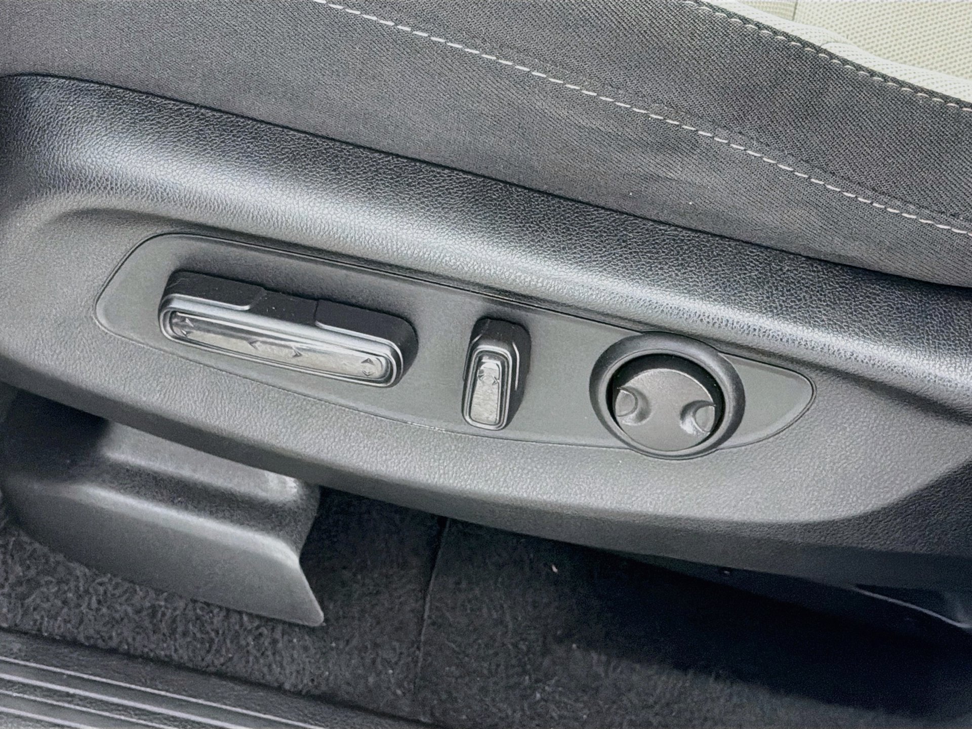 Used 2024 Honda CR-V EX image 23