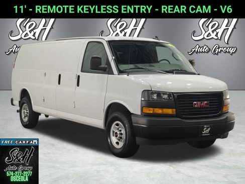 Used 2024 GMC Savana 3500 Extended RWD image 1