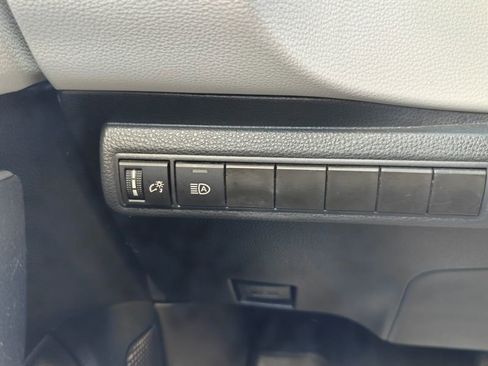 Used 2024 Toyota Corolla SE image 23